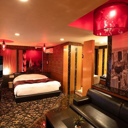 Hotel Apricot (Adults Only) Хирошима Екстериор снимка