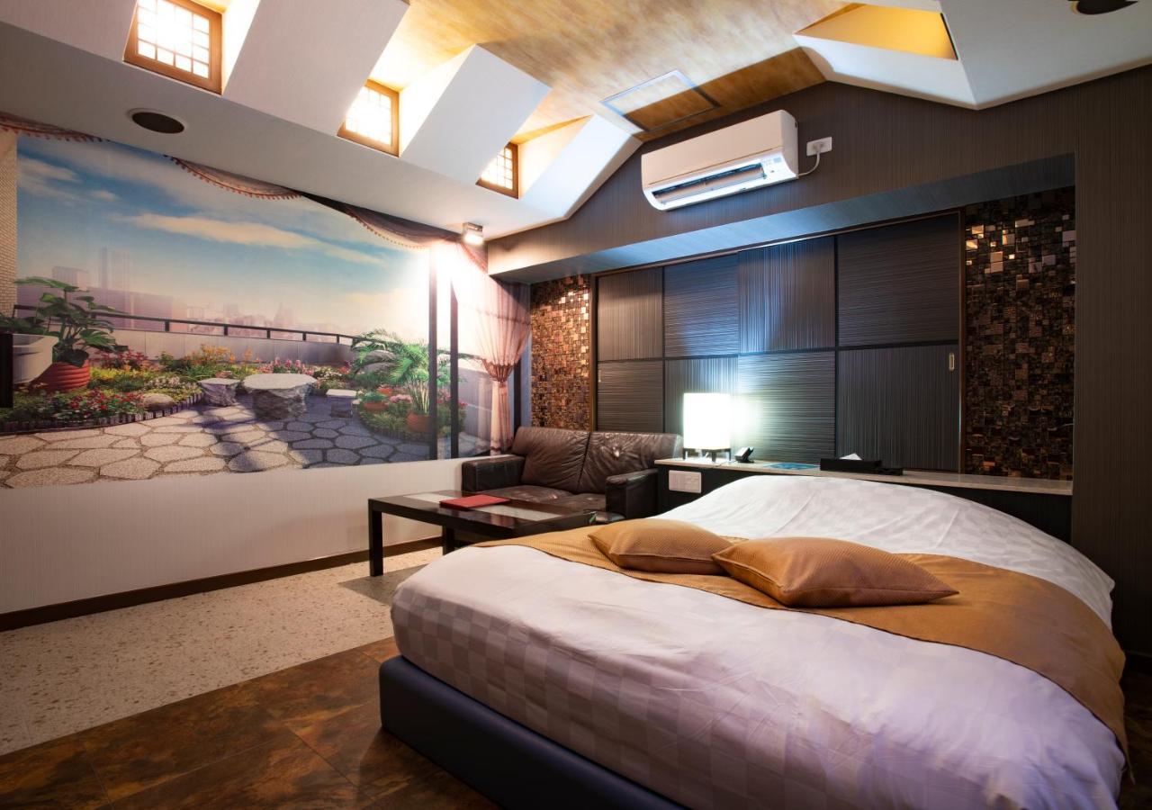 Hotel Apricot (Adults Only) Хирошима Екстериор снимка
