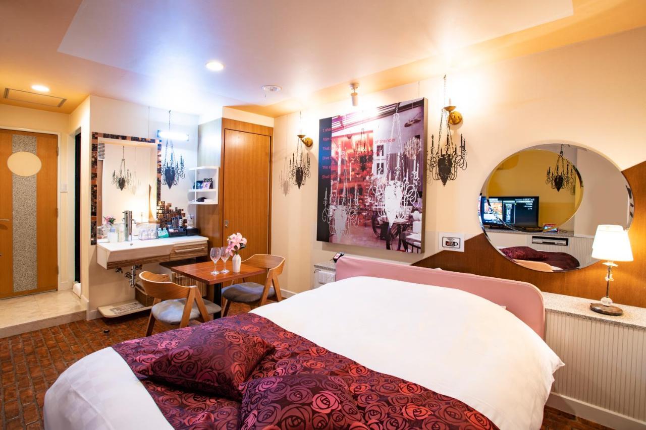 Hotel Apricot (Adults Only) Хирошима Екстериор снимка